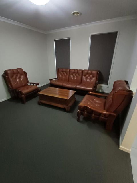 A Beautiful And Spacious Home. - Hotels Melbourne 1