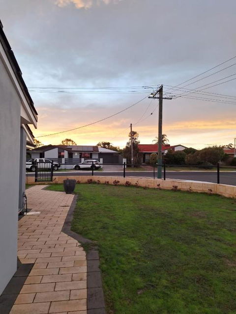 A Haven In Gosnells - Hotels Melbourne 1