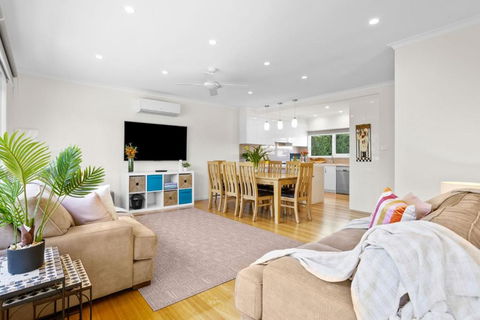 A Stones Throw - Hotels Melbourne 0