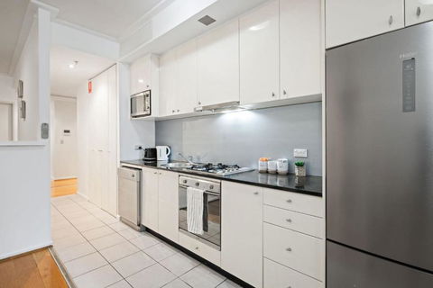 A Stylish Studio For 6 Next To Darling Harbour - Hotels Melbourne 4