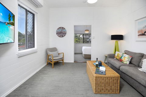 A Touch Of The Bahamas On McKenzie MK3 - Hotels Melbourne 0