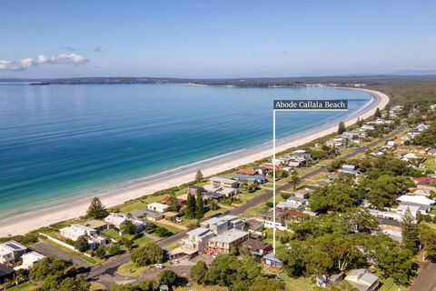 Abode Callala Beach Jervis Bay - 100m To Beach! - Hotels Melbourne 1