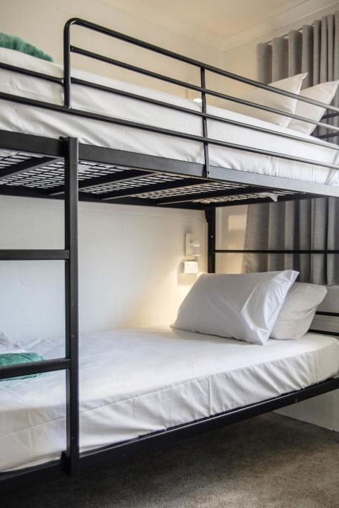 Abode Mooloolaba, Backpackers & Motel Rooms - Hotels Melbourne 1