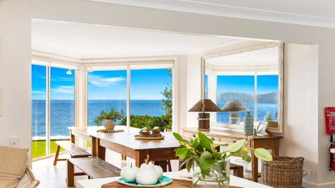 Absolute Beachfront Beauty - Pearl Beach - Hotels Melbourne 2