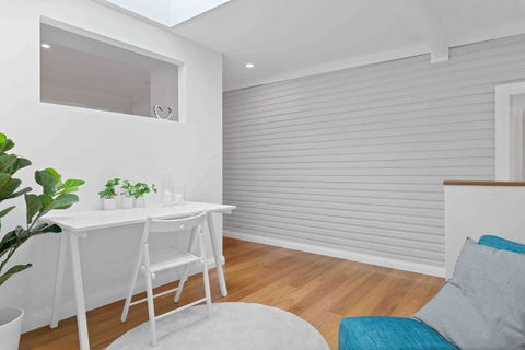 Absolute Foreshore Lakeside Cottage - Hotels Melbourne 2