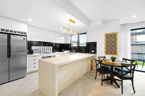 Absolutely Stunning Newly Built Burwood Townhouse - Hotels Melbourne 1