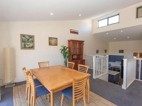 Acacia 4 2 Kirwan Close - Hotels Melbourne 3