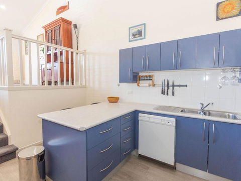 Acacia 4 2 Kirwan Close - Hotels Melbourne 4