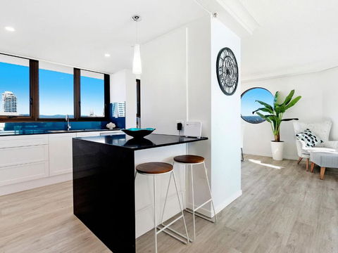 Acapulco 2 Bedroom Ocean View Surfers Paradise - CoastHM - Hotels Melbourne 4