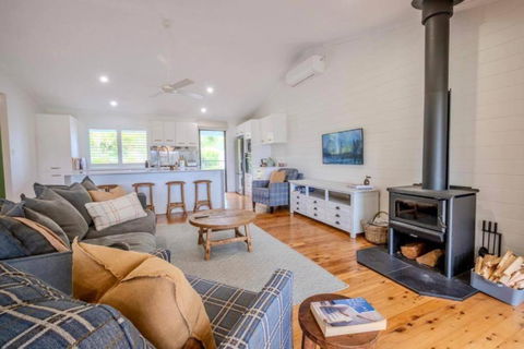 Acreage Near Currumbin Beach - Hotels Melbourne 1