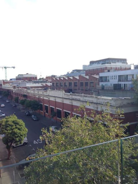 Action In Vibrant Collingwood Fitzroy - Hotels Melbourne 3