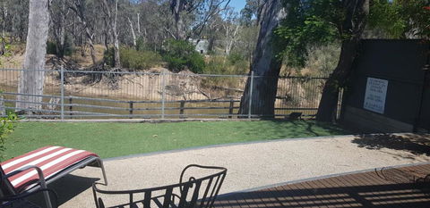 Adelphi Apartment 6 Riverview 2 BDRM Or 6A King Studio Riverview Both With Balconies - Hotels Melbourne 0