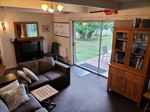 Ageri Holiday House - Hotels Melbourne 2