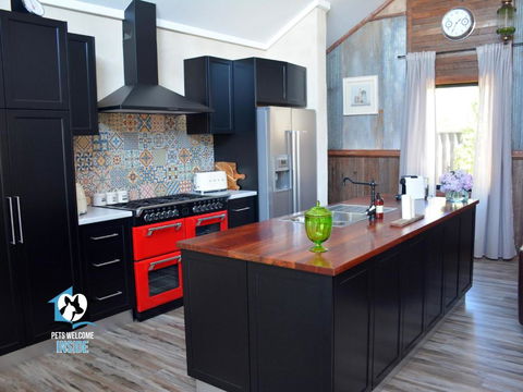 A Beautiful New Property, Walking Distance To The Beach In Esperance WA! - Hotels Melbourne 4