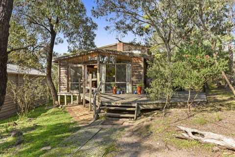 Aireys 15 - Hotels Melbourne 0