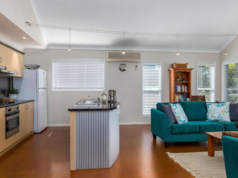 Akarana Beach House By Jervis Bay Rentals - Hotels Melbourne 4