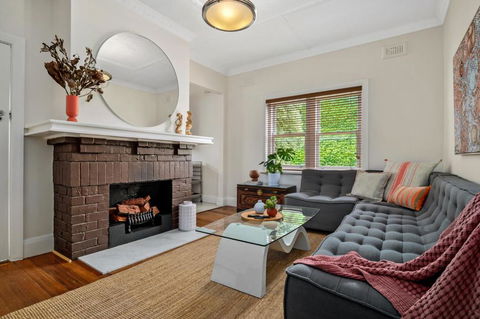 Albert Park Art Deco Gem Sleeps 5 Bevan 4 - Hotels Melbourne 2