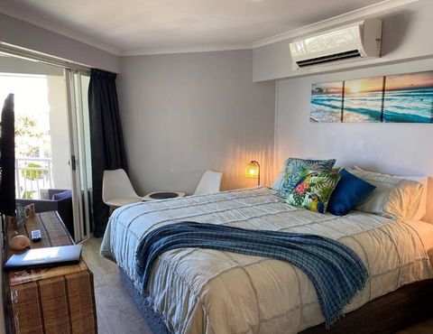 Alex Heads Beachfront Resort King Bed Studio Room - Hotels Melbourne 1