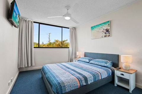 Allamanda, Unit 11, 32 Esplanade, Bulcock Beach - Hotels Melbourne 4