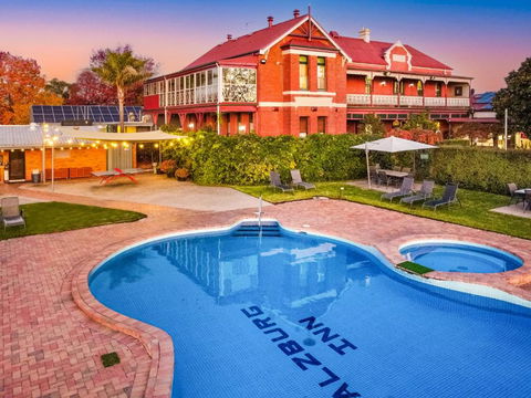 Alzburg Resort - Hotels Melbourne 0