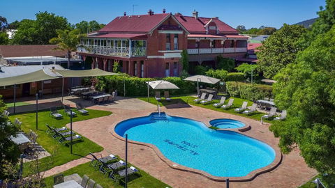 Alzburg Resort - Hotels Melbourne 1