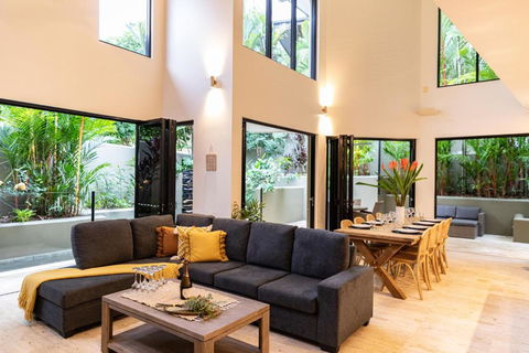 Amalfi - Port Douglas, Luxury In The Centre Of Town - Hotels Melbourne 0