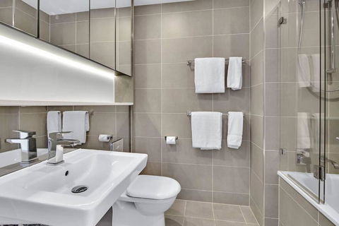 Amazing Two Bedroom St Leonards ATC62010 - Hotels Melbourne 4