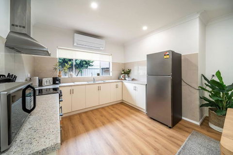 Ambrosia - Designer 3BR WiFi - Hotels Melbourne 3