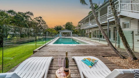 Ananda - Magnificent Byron Hinterland Retreat - Hotels Melbourne 0