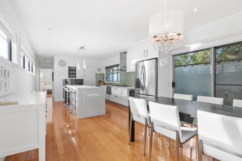 Anderson Pool Premium - Hotels Melbourne 4