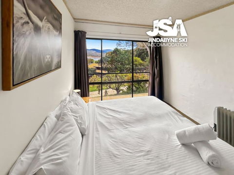 Alpine Mountain View Kirwan 10 - Hotels Melbourne 4
