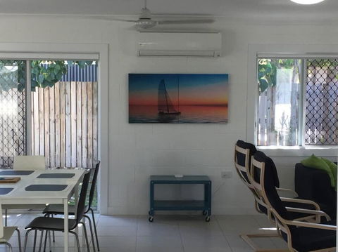 Airy Home - 3 Bedrooms & Office - Hotels Melbourne 4