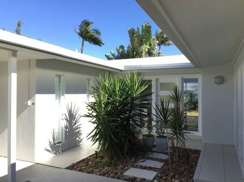 Airy Home - 3 Bedrooms & Office - Hotels Melbourne 0