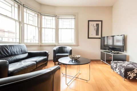 Apartment In The Heart Of The Launceston CBD - Hotels Melbourne 1