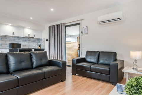 Apartments On Fraser Bicheno - Hotels Melbourne 4