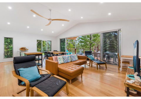 Aqua Marine - A Warm And Soulful Spot To Unwind - Hotels Melbourne 2