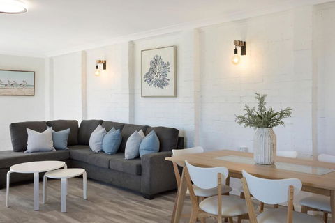 Aque Blu - 11 Hillcrest Ave North Narooma - Hotels Melbourne 4