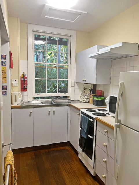 Arakoon House 2 - Bring Your Own Linen - Hotels Melbourne 1
