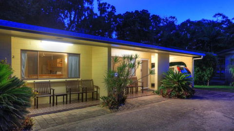 Arcadia Palms 1 - Hotels Melbourne 0