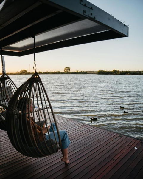 Ark-imedes - Unique Float Home On The Murray River - Hotels Melbourne 2