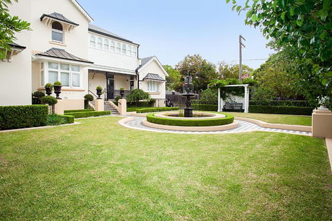 Art Deco Designer Studio In Lewisham - Hotels Melbourne 4