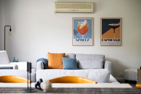 Artful Abode - Duntryleague, Vibrant Decor - Hotels Melbourne 3