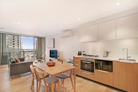 Astra Apartments Docklands - Hotels Melbourne 2