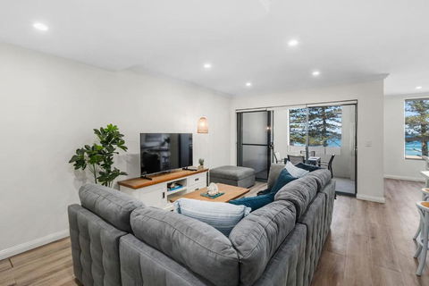 Austi Beach Escape - A Dreamy Oceanfront Haven - Hotels Melbourne 0