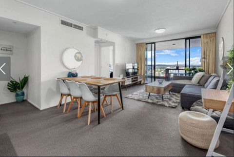 AU1 - Aurora Skyscraper CBD For Business Or Pleasure - Hotels Melbourne 1