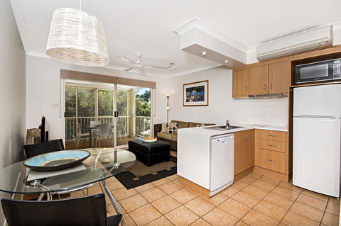 Port Douglas Apartments - Adults Only Oasis - Hotels Melbourne 37