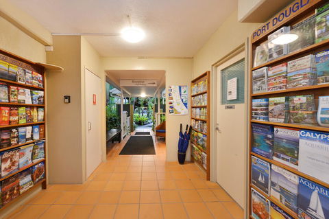 Port Douglas Apartments - Adults Only Oasis - Hotels Melbourne 10