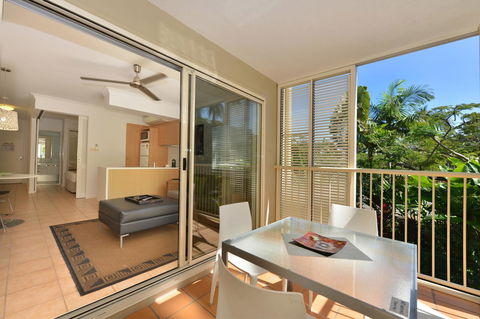 Port Douglas Apartments - Adults Only Oasis - Hotels Melbourne 5