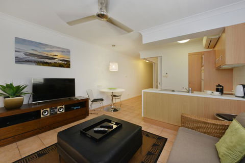 Port Douglas Apartments - Adults Only Oasis - Hotels Melbourne 23