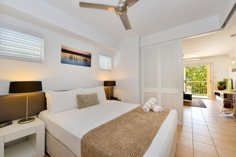 Port Douglas Apartments - Adults Only Oasis - Hotels Melbourne 31